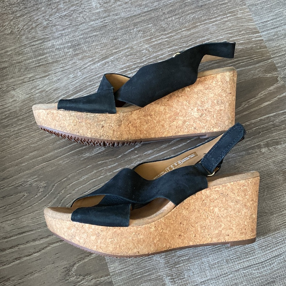 Clark’s Wedges - Picture 2 of 7